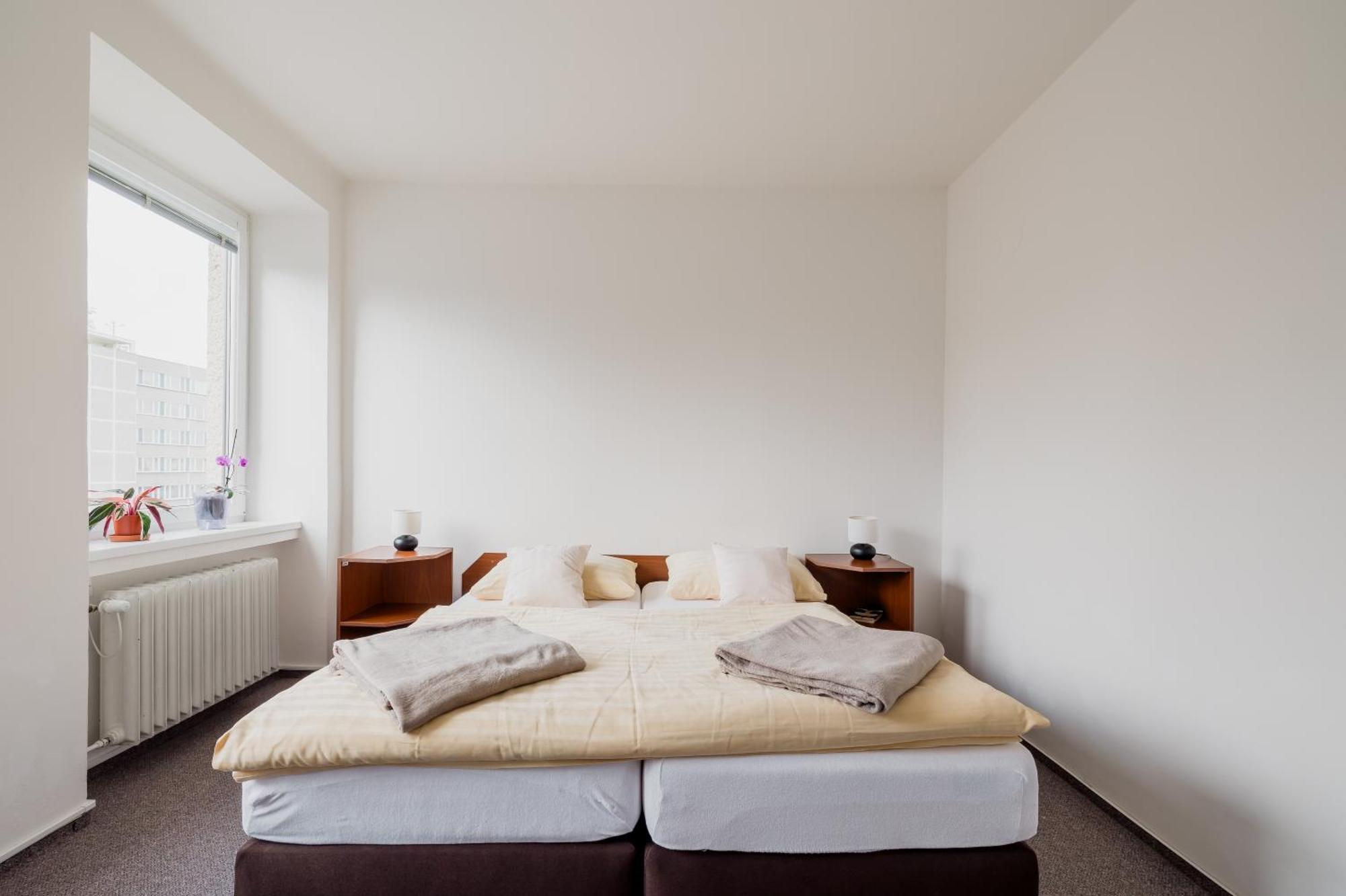 Hotel Dobruška Kültér fotó